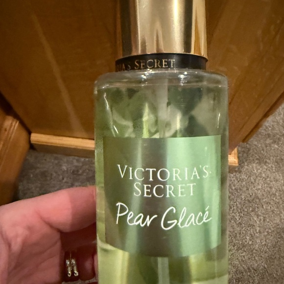 Victoria's Secret Pear Glacé Mist with Gold Cap